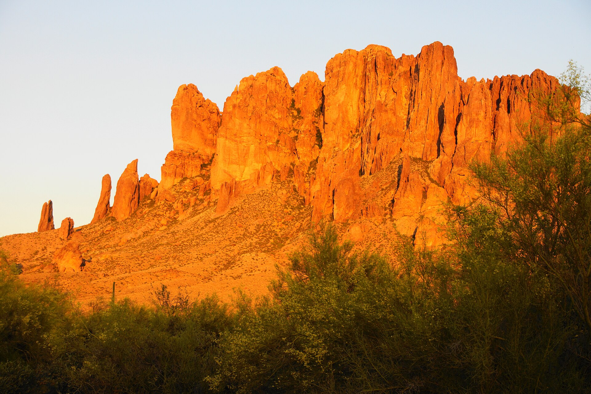 Apache Junction Arizona landscape and development